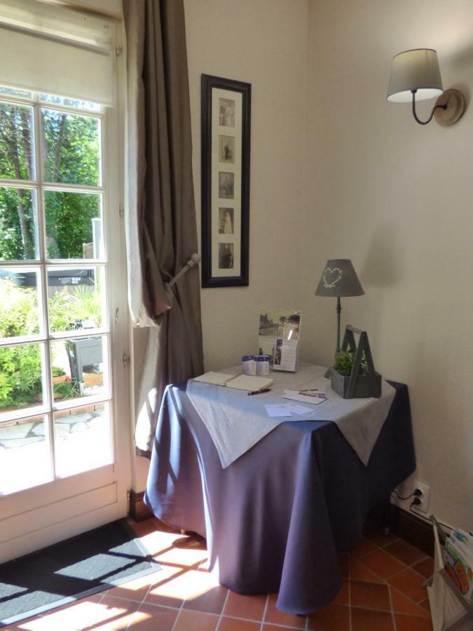 Chambres D'Hotes Les Muscaris Feins-en-Gatinais Eksteriør billede